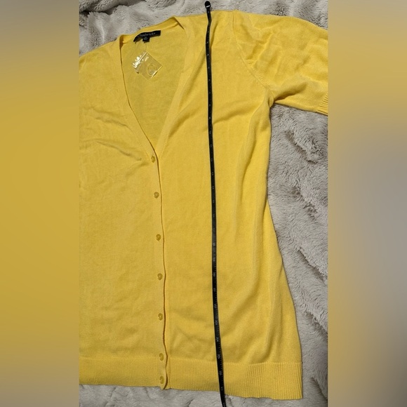 Chadwicks Light Yellow Knit Cardigan Size LT - Picture 2 of 10